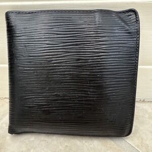 Louis Vuitton Epi Marco Men Black Wallet Coin Pocket 3 Credit card Slots VI10080